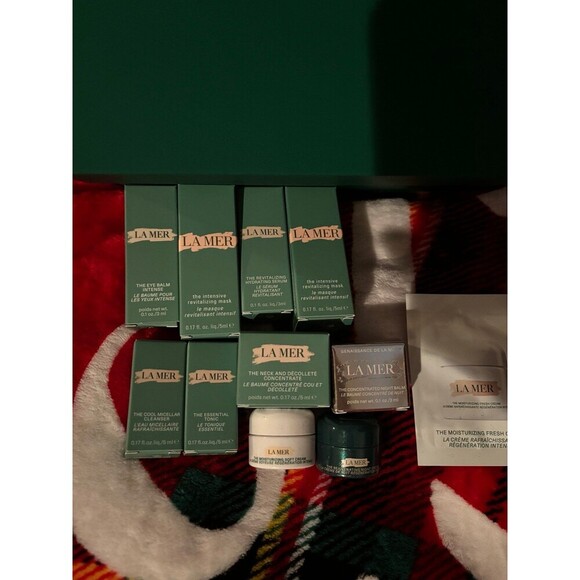 La Mer set of 11 plus bag and night balm - Picture 2 of 4